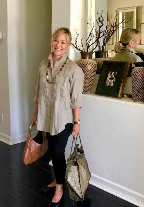 Chic Over 50 Fashion, Casual Fall Fashion, Fashion Over Fifty, Stylish Outfits For Women Over 50, Clothes For Women Over 50, Mode Tips, Over 60 Fashion, Ageless Style, 60 Fashion