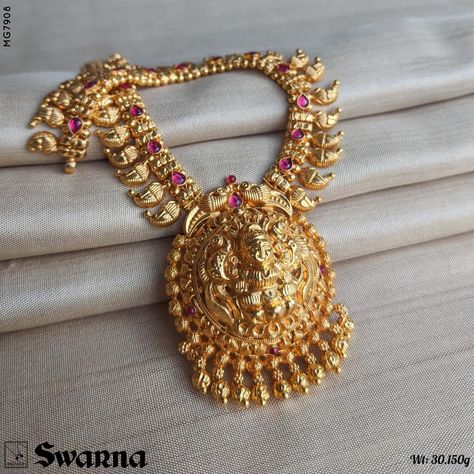 Gujjadi Swarna Jewellers, Swarna Jewellers, Mango Haram, Kids Gold Jewelry, Profile Classic, Gold Temple Jewellery, Indian Jewelry Earrings, Antique Gold Jewelry Indian, Indian Bridal Jewelry Sets