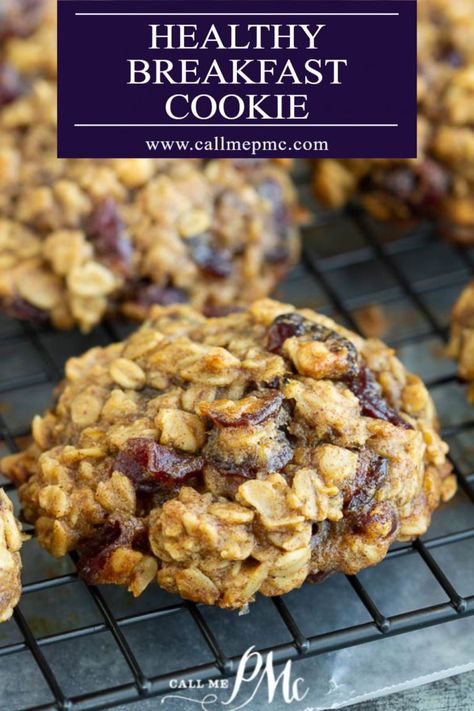 Healthy Breakfast Cookie Recipe is a wholesome, hearty, easy recipe that's great for on-the-go mornings are afternoon pick-me-ups. #breakfast #easy #healthy #oats #raisins #craisins #cranberries #almondbutter #recipes #callmepmc Blueberry Oatmeal Bake, Healthy Oats, Breakfast Cookie, Oatmeal Breakfast Cookies, Biscuits Diététiques, Breakfast Cookie Recipe, Breakfast Cookies Healthy, Breakfast Easy, Breakfast Bars