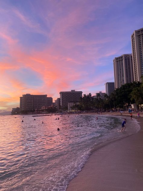 Oahu Waikiki Beach, Honolulu City Aesthetic, Honolulu Hawaii Aesthetic Wallpaper, Hawaii City Aesthetic, Waikiki Beach Aesthetic, Hanalulu Hawaii, Hawaii Honolulu Aesthetic, Waikiki Aesthetic, Honolulu Hawaii Photography