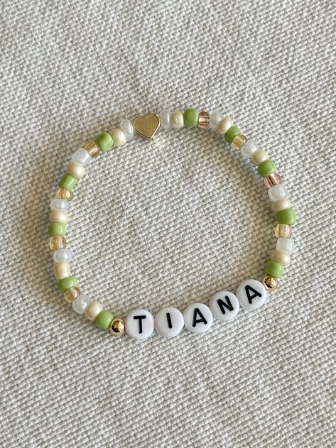 Mommy and Littles co princess bracelet. Cute accessory to wear to the parks or match with your  littles. Details: *4mm seed beads. *acrylic black and white letter beads. *4mm 14k gold plated beads and heart bead. *Made with jewelry quality elastic. *please message me FIRST if you are needing a size that is not listed! *NOTE: this listing is for ONE bracelet. Rod Wave Bracelets, Bracelet Ideas For Kids, Bracelet Ideas Words Funny, Beaded Jewelry Kids, Disney Inspired Clay Bead Best Friends, Kids Bracelet Ideas, Disney Clay Bead Bracelet Ideas, Acrylic Beads Bracelet, Disney Bracelet Ideas Clay Beads