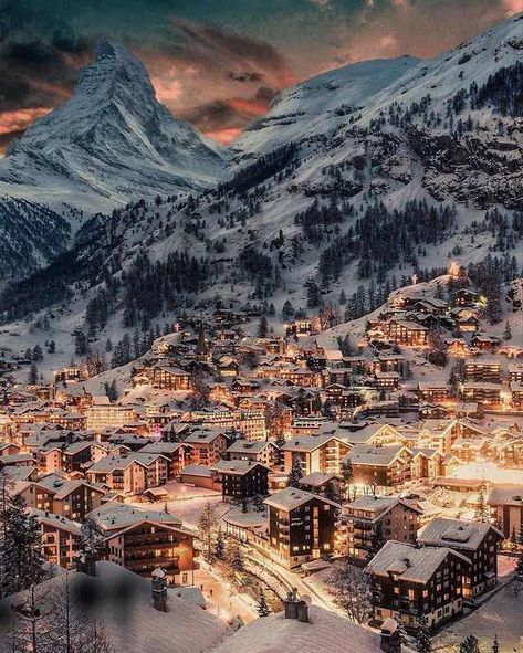 Winter Night in Switzerland - Imgur  Jonathan Alonso - Travel - Places around the world Webpage : www.thejonathanalonso.com   #exoticdestinations #beautifulplaces #placestotravel #placestovisit #traveldestinations #adventure #aroundtheworld Zermatt, Ink Drawings, Winters Tafereel, Winter Szenen, Fotografi Kota, Switzerland Travel, Winter Scenery, Sport Motivation, Beautiful Places In The World