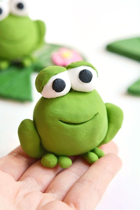 Clay Sculpting Ideas, Air Dry Clay Ideas For Kids, New Diy Ideas, Diy Ideas For Kids, Frog Clay, Clay Monster, Clay Activity, Clay Frog, Make Your Own Clay