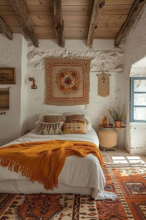 Greek Bedroom, Bedroom Bohemian, Stile Boho Chic, Boho Chique, Boho Style Bedroom, Low Bed, Boho Chic Bedroom, Bedroom Color, Dreamy Bedrooms