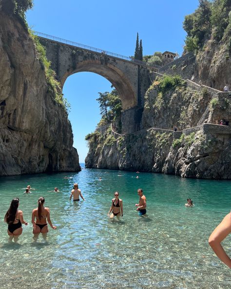 Amalfi Summer Aesthetic, Summer Italian Aesthetic, Trip To Italy Aesthetic, Positano Italy Beach, Amalfi Coast Vacation, Beach Aesthetic Italy, Positano Amalfi Coast, Summer In Positano, Amalfi Italy Aesthetic