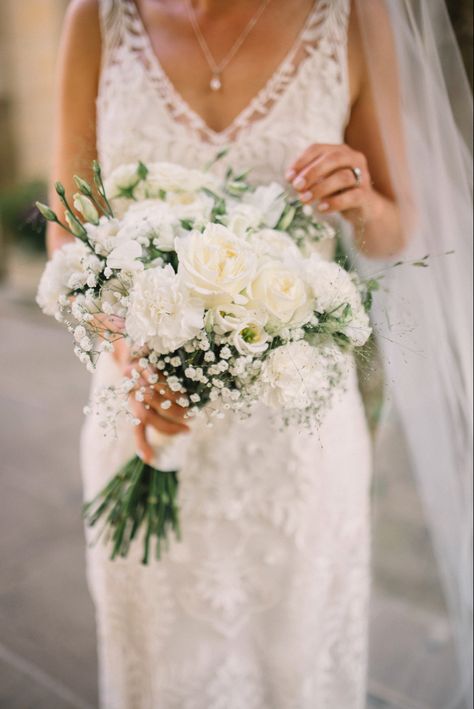 White Carnation Bridal Bouquet, White Rose And Gypsophila Bridal Bouquet, Bridal Bouquet Gypsophila White Roses, White Gypsophila Bouquet, Bridal Bouquet Gypsophila, White Flowers For Wedding Bouquet, Flower Bouquet Wedding White, White Rose And Carnation Bouquet, White Spray Rose Bouquet