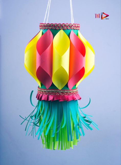 Lantern Paper Diy, Diy Festive Decor Indian, Indian Festival Decoration Ideas, Lantern Art And Craft, How To Make Lanterns Paper, Lantern Kids Craft, Paper Lantern Craft For Kids, How To Make A Paper Lantern, Diy Paper Lanterns Hanging