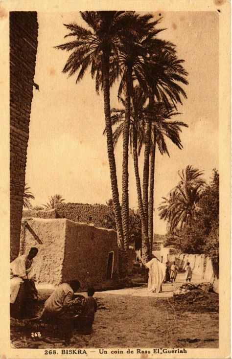 Ancient Egypt History, Photo Noir, Artistic Pictures, Egypt History, Doha, Old City, North Africa, Ancient History, Ancient Egypt