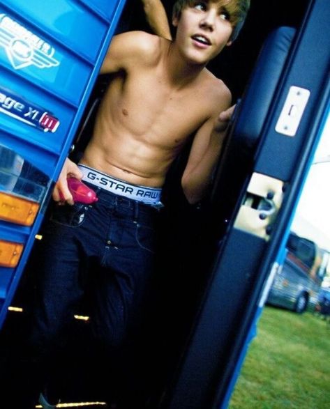 Justin Bieber 2009, Justin Bieber My World, Justin Bieber Funny, Justin Bieber Baby, Bad Boys 3, Justin Bieber Songs, Boyfriend Justin, Justin Love, Justin Bieber Posters