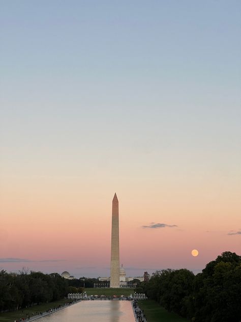 Washington Dc Sunset, Washington Dc Astethic, Dc Living Aesthetic, Dc College Aesthetic, Capital Hill Washington Dc, Corporate America Aesthetic, Washington Dc City Aesthetic, Smithsonian Aesthetic, D.c. Aesthetic