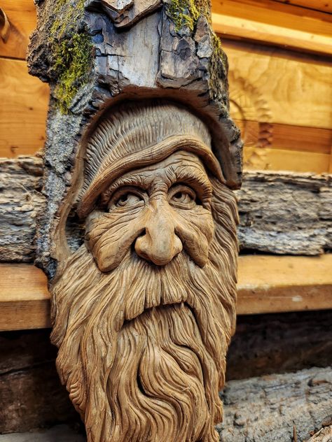 Wood Carving with Rotary Tools, Power Carving and Hand carving with Palm tools and knives - This is a contest entry to our Facebook Group Wood Carving for Beginners. Carved Wood Spirits, Carving Faces In Wood, Wood Carving Art Design, Dremmel Art, Carving For Beginners, Wooden Gnomes, Wood Spirit Carving, Tree Nymph, Bark Carving