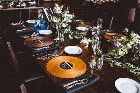 This super chic rock wedding in Cleveland is bringing down the house Rock Nation Brunch Decor, Vintage Rock And Roll Wedding, Rock And Roll Wedding Cake, Wedding Rock N Roll, Music Venue Wedding, Record Centerpieces Ideas, Record Centerpieces, Heavy Metal Wedding, Record Party