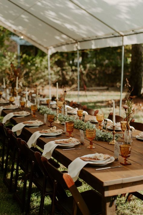 A Vintage DIY Backyard Wedding With Thrifted Wedding Table Decor Homey Outdoor Wedding, Rustic Backyard Wedding Reception, Diy Backyard Wedding On A Budget Wedding Ceremony Decor, Earthy Backyard Wedding, Daytime Outdoor Wedding, Summer Camp Wedding Table Decor, Vintage Wedding Set Up, Backyard Party Wedding, Boho Backyard Wedding Receptions