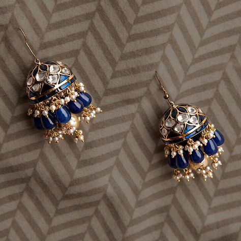 EARRING Gold Jumkas, Small Jhumka, Indian Jhumka, Bridal Jewellery Earrings, Indian Jewelry Earrings, Indian Bridal Jewelry Sets, Bridal Jewellery Design, Polki Earrings, Antique Jewellery Designs