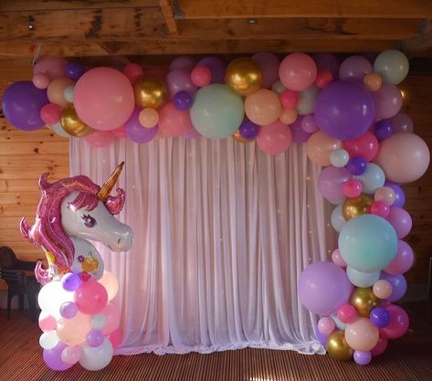 Innovate.Decorate.Celebrate🎉 on Instagram: “⁣🦄🍭✨ UNICORN ✨🍭🦄⁣ ⁣⁣ A colourful pastel balloon garland and Unicorn tower was a great standout addition to this party✨⁣ ⁣ Including;⁣ - 7ft…” Unicorn Theme Birthday Decoration Ideas, Unicorn Ideas For Birthday Party, Unicorn Bday Decorations, Decorating Ideas For The Birthday, Unicorn Theme Decor, Unicorn Birthday Party Decorations Diy Backdrop, Simple Unicorn Birthday Decorations, Unicorn Themed Birthday Party Diy, Unicorn Balloon Decorations