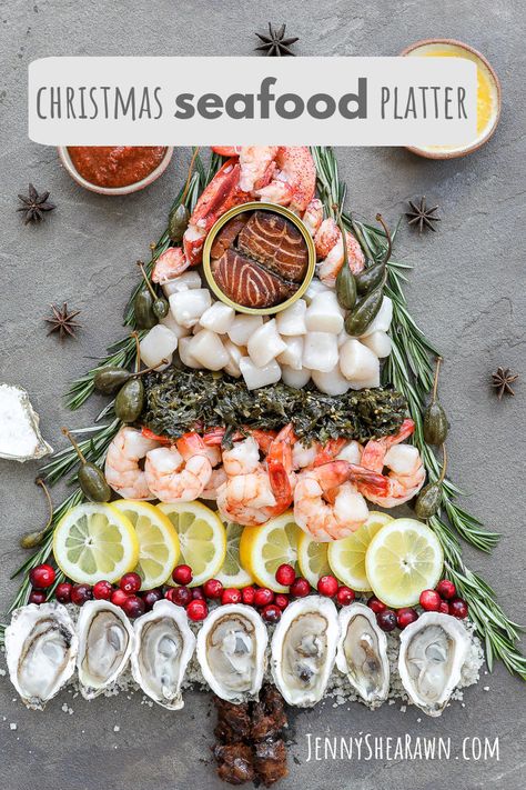 An image of a Christmas tree appetizer made of seafood. Canned Smoked Salmon, Lobster Cocktail, Seafood Christmas, Christmas Seafood, Seafood Board, Cooked Lobster, Seafood Ideas, Bay Scallops, Raw Oysters