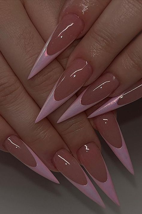 French Tip Claw Nails, Nail Designs Sharp Nails, Nails Pointy Long, Cute Nail Designs Stilettos, Pink Stilettos Nails, French Ombre Nails Stilettos, Baddie Nails Instagram Almond, French On Stiletto Nails, Extra French Tip Nails