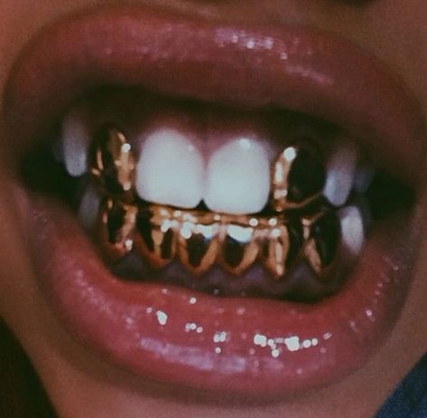 Girls With Grills, Gold Slugs, Girl Grillz, Grillz Teeth, Diamond Grillz, Gold Grill, Diamond Teeth, Gold Grillz, Grills Teeth