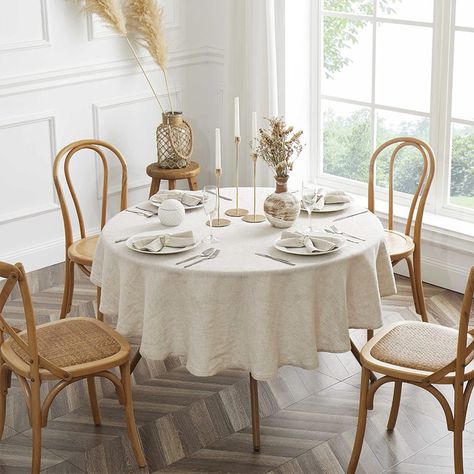 Table Cloth Round Tables, Dinning Room Table Cloth Decor, Round Table Cloth Ideas Dining Rooms, Round Dining Table Tablecloth, Round Dining Table With Tablecloth, Circle Table Cloth, Modern Table Cloth Ideas, Table Cloth On Round Table, Round Table Tablecloth