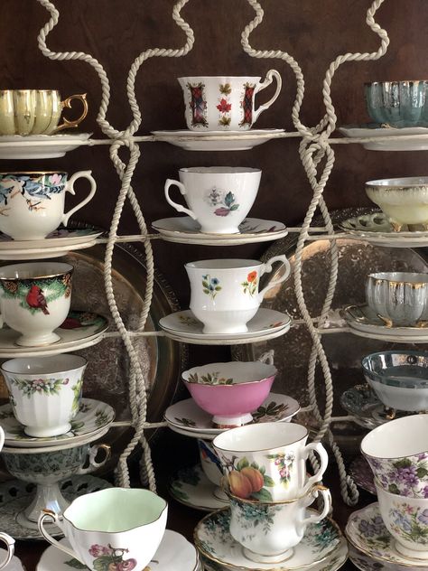 These 5-tier teacup stands are a great way to store and display teacups. I use them in my {overcrowded} china cabinet as well as on my sideboard when entertaining so guests can select their favorites. Teacup Display Ideas, Display Teacups, Tea Cup Storage, Wonderland Room, Tea Cup Display, Gift Shop Displays, Alice In Wonderland Room, Tea Display, Teacup Candles