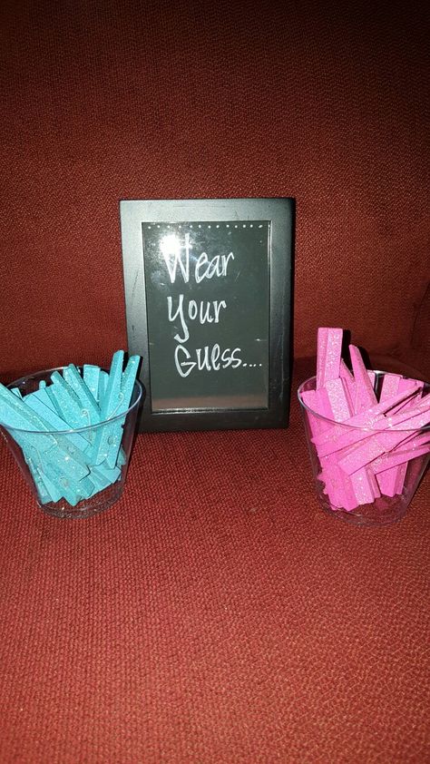 Wear your guess, gender reveal idea, clothes pins, glitter, diy, crafts Gender Reveal Clothes Pins, Wear Your Guess Gender Reveal, Gender Reveal Pins, Gender Reveal Ideas Closet, Closet Gender Reveal Ideas, Sibling Baby Announcements, Gender Reveal Dessert, Gender Reveal Food, Gender Reveal Party Supplies