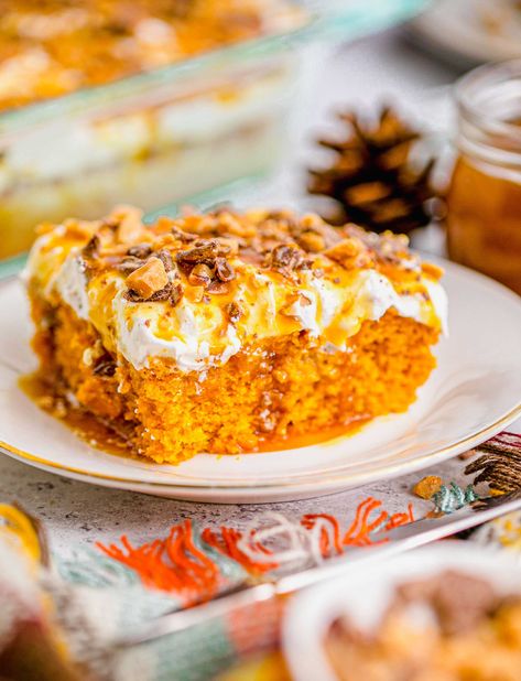 Better Than Fall Pumpkin Cake, Better Than Pumpkin Pie Cake, Pumpkin Better Than Cake, Pumpkin Better Than Anything Cake, Cake Walk Ideas, Seasonal Cakes, Pumpkin Poke Cake, Pumpkin Treats, Desserts Ideas