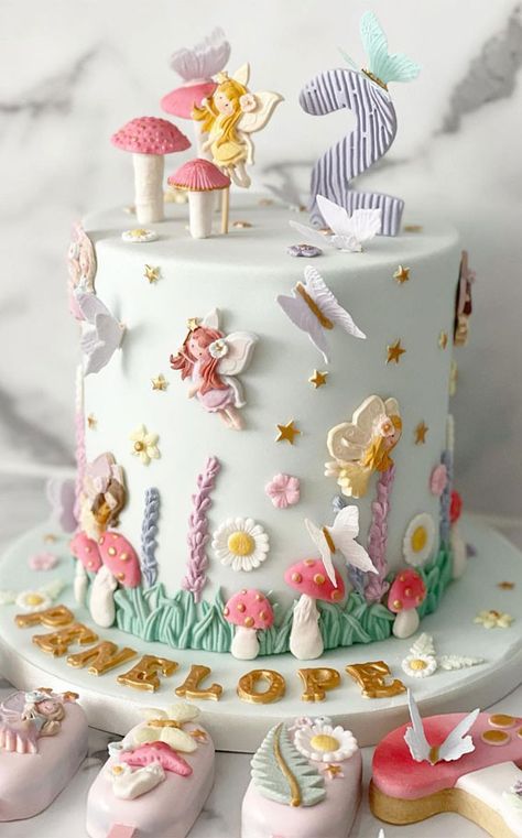 Fairytale Cake Ideas, Cake Fairy Birthday, Fairy Cake Simple, Enchanted Garden Birthday Cake, Two Beautiful Birthday Theme, Fairies Birthday Cake, Birthday Cake Fairy Theme, Garden Fairy Cake, Woodland Fairy Birthday Cake