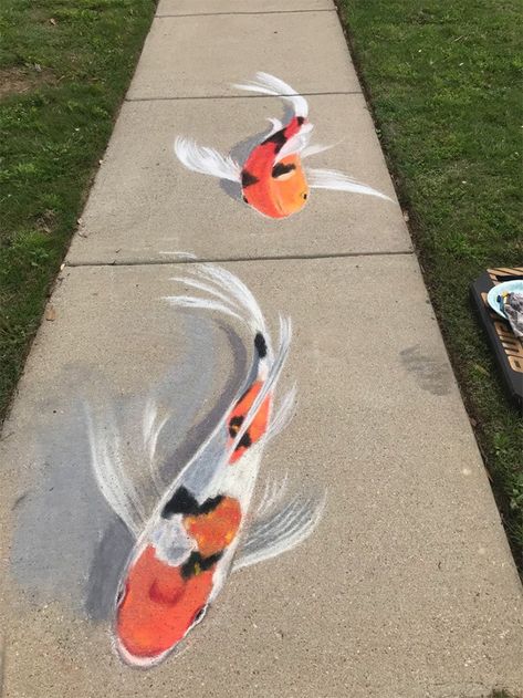 This Mother And Daughter Duo Is Creating Stunning 3D Chalk Art To Make Neighbors Smile (20 Photos) | Bored Panda Sidewalk Chalk Mural Ideas, Cool Sidewalk Chalk Art Ideas, Realistic Chalk Art, Sidewalk Art Ideas, Sidewalk Chalk Art Ideas Creative, Chalk Art Mural, Sidewalk Chalk Drawings, Sidewalk Art Ideas Street Painting, Street Chalk Art Ideas