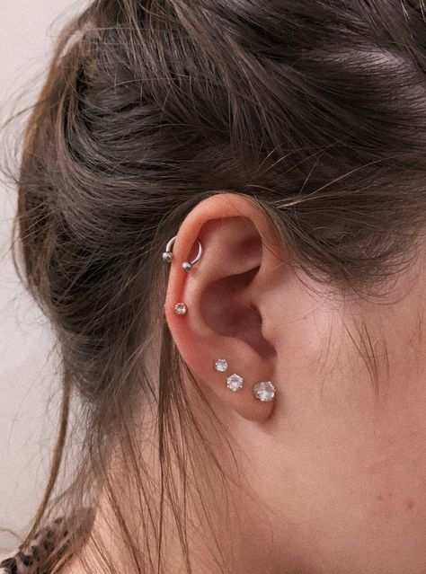 Helix Percinings, High Helix Piercing, Lower Helix Piercing, Mid Helix Piercing, Helix Piercing Ring, Helix Piercing Pain, Ear Piercing For Women, Anti Helix, Cute Cartilage Earrings