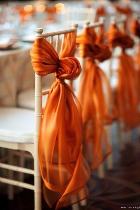 Fall Aisle Decor, Wedding Ideas Burnt Orange, Burnt Orange Wedding Decor, Burnt Orange Wedding Ideas, Sunset Orange Wedding, Burnt Orange Weddings Decorations, Rustic Orange Wedding, Orange Party Theme, Autumn Theme Party