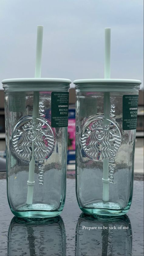 Starbucks Clear Cup, Glass Starbucks Cup, Starbucks Tumbler Aesthetic, Starbucks Glass Cup, Cute Starbucks Cups, Starbucks Cup Aesthetic, Starbucks Glass Bottles, Copo Starbucks, Starbucks Bottles