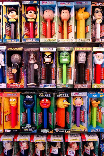 My first 'real' job was helping with package design on the Giant Pez Dispensers! Memories! 90s Memories, Pez Dispensers, Candy Dispenser, Toy Design, Retro Nostalgia, Vintage Candy, Oldies But Goodies, Candy Store, Big Bird