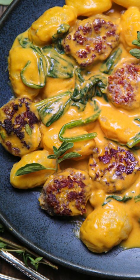 Creamy Pumpkin Gnocchi with Spinach and Sausage on a blue plate. Recipes With Pumpkin Gnocchi, Pumpkin Gnocchi Recipes, Gnocchi With Spinach, Squash Gnocchi, Gnocchi Sauce, Pumpkin Sausage, Simple Spinach Salad, Dinner Recepies, Pumpkin Gnocchi