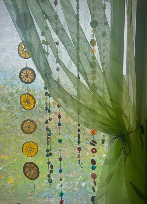 Bead Window Decor, Window Decor Ideas Aesthetic, Diy Beaded Home Decor, Maximalist Window Decor, House Decor Cottagecore, Eclectic Window Decor, Crowcore Room Ideas, Room Garland Decor, Solarpunk Room Decor