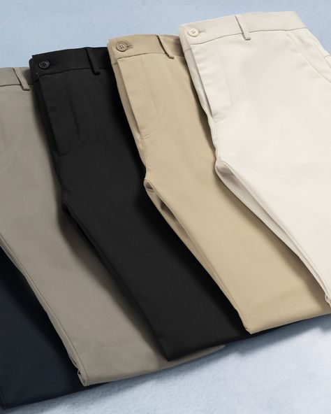 Chinos For Men, Chino Pants Men Outfits Smart Casual, Pants Photography Ideas, Chinos Men, Chino Pants, Chinos Men Outfit, Mens Outdoor Fashion, Mens Chino Pants, Mens Smart Casual Outfits