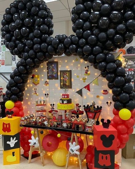 Mickey Birthday Cakes, Γενέθλια Mickey Mouse, Mickey Mouse Theme Party, Mickey Mouse Party Decorations, Mickey Mouse Birthday Theme, Mickey Mouse Birthday Decorations, Mickey First Birthday, Mickey 1st Birthdays, Mickey Mouse Birthday Cake