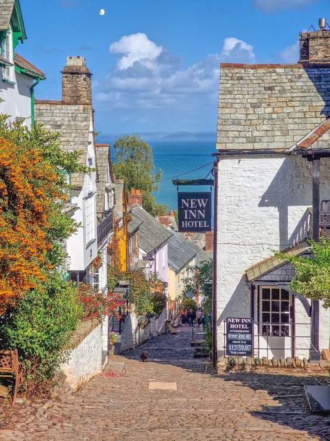 main street of clovelly. villages like Hope Cove | Hope Cove Devon | villages in Devon | Villages in the UK | cute seaside villages in the UK | cute villages in England | holiday destinations Villages In England, Quaint English Villages, Medieval Coastal Village, Coastal Village Aesthetic, Seaside Village Aesthetic, England Travel Aesthetic, English Village Aesthetic, Clovelly England, Seaside Town Aesthetic