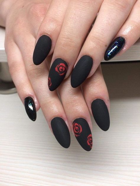 Black With Red Roses Nails, Black With Roses Nails, Black Nails With Red Flower Design, Black Roses Nails, Black Nails Red Flowers, Red And Black Nails Rose, Nail Art Roses Flower, Black And White Rose Nails, Flower Black Nails