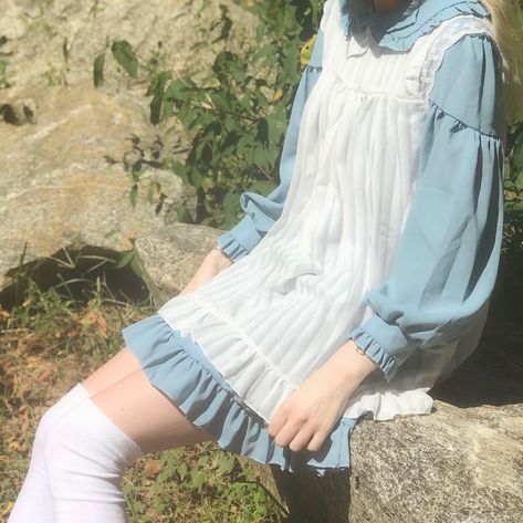 Blue Cottagecore, Cottagecore Outfit, Cottagecore Outfits, I Love Girls, Aesthetic Outfits, Cottage Core, My Aesthetic, Aesthetic Clothes, Alice In Wonderland