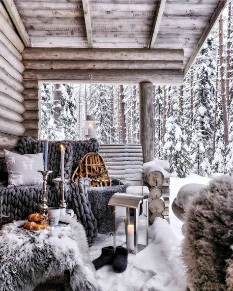 Ski Chalet Christmas! 🎿✨  Gather around a crackling fire, sip hot cocoa, and revel in the joy of the season. Whether you're in the mountains or dreaming of them, infuse your home with alpine elegance. 🏔️❄️ #SkiChaletChristmas #WinterWonderland #CozyHoliday #AlpineElegance #ChristmasDecor #MountainRetreat #HomeInspiration #RusticChristmas #SnowyAccents #HolidayMagic #ChristmasDecor Holiday Recipe Holiday Cookies Christmas Cozy Outfits Holiday Decor Holiday Nails Christmas DIY Decor Home DIY Modern Ski Home, Terrace Decor, Winter Porch, Winter Decorations Diy, Winter Cottage, Cabin Christmas, Winter Cabin, Ski Chalet, Cabin Style