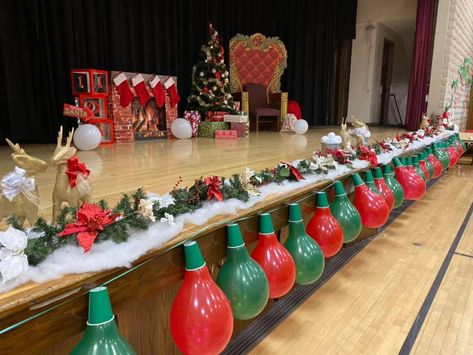 Lds Ward Christmas Party, Ward Christmas Party Ideas Lds, Ward Christmas Party Ideas, Christmas Stage Decorations, Christmas Concert Ideas, Church Christmas Party, Ward Christmas Party, School Christmas Party, Christmas Party Ideas