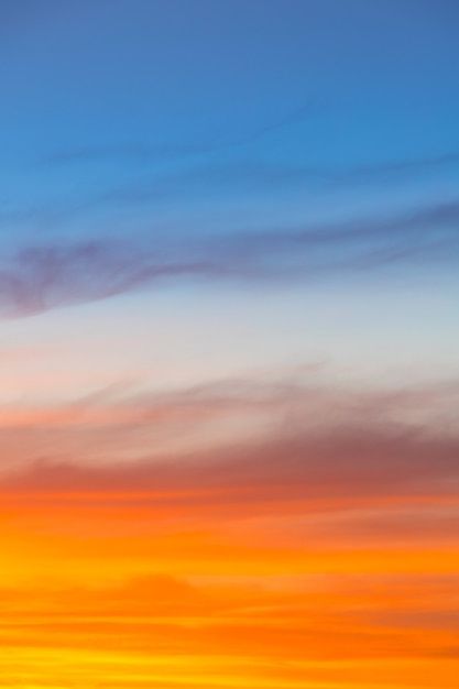 Sky Different Color, Orange Blue White Aesthetic, Orange And Light Blue Aesthetic, Blue And Orange Lighting, Blue And Orange Painting, Blue Orange Aesthetic, Orange Blue Aesthetic, Orange And Blue Wallpaper, Orange And Blue Background