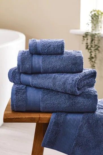 Colour Meaning, Lounge Interiors, White Bath Towels, Egyptian Cotton Towels, Teal Green Color, Soft Bath Towels, Fluffy Towels, Large Baths, Towel Colors