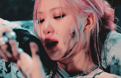 Rosé Gif Blackpink, Blackpink Gif, Rosé Gifs, Rosé Gif, Rose Park, Rose Icon, Lisa Blackpink Wallpaper, Korean Girl Fashion, Blackpink Video