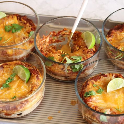 Breakfast Enchilada Bowls - Stay Fit Mom Shredded Orange Chicken, Sesame Orange Chicken, Enchilada Bowls, Team Meal, Stay Fit Mom, Single Serve Meals, Mom Breakfast, Breakfast Enchiladas, Chicken Bowls