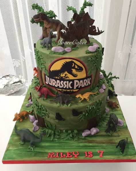 30+ Amazing Photo of Jurassic Park Birthday Cake - davemelillo.com Jurassic Park Birthday Cake, Jurassic World Cake, Jurassic Park Birthday Party, Jurassic Park Party, Dinosaur Birthday Theme, Jurassic Park Birthday, Birthday Party At Park, Dinosaur Birthday Party Decorations, Dino Cake