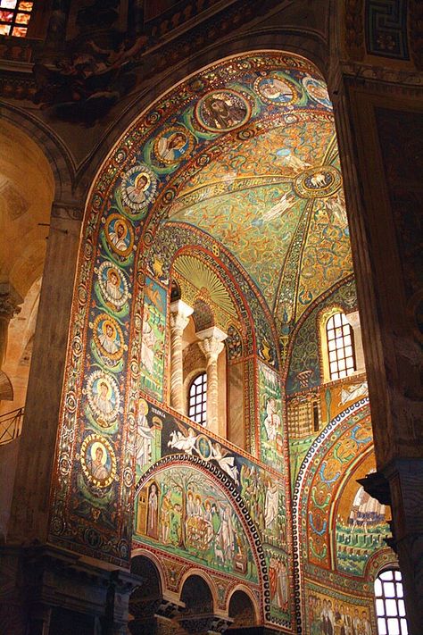 old ostrogothic capital Ravenna, Italy Ravenna Mosaics Italy, Basilica Of San Vitale, San Vitale Ravenna, Ravenna Italy, Istoria Artei, Cathedral Church, Byzantine Art, Place Of Worship, Beautiful Architecture