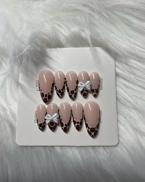 Recents! 🤍🤍 Uñas Press On, Press On Nails Aesthetic, Press On Nails Business, Printable Nail Art Practice Sheet, Press On Nail Designs, Press On Nails Design, Printable Nail Art, New Nail Art Design, Korean Nail Art