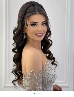 Celebrity Surgery, Hair Mistakes, Hairstyle Look, Silver Hair, Curled Hairstyles, Womens Haircuts, Prom Hair, Hair Hacks, Bridal Makeup