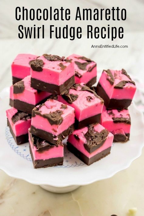 Amaretto Fudge Easy, Amaretto Fudge Recipe, Amaretto Recipes, Amaretto Fudge, Boozy Sweets, Key Lime Cookie Recipe, Amaretto Recipe, Galaxy Desserts, Pink Baking